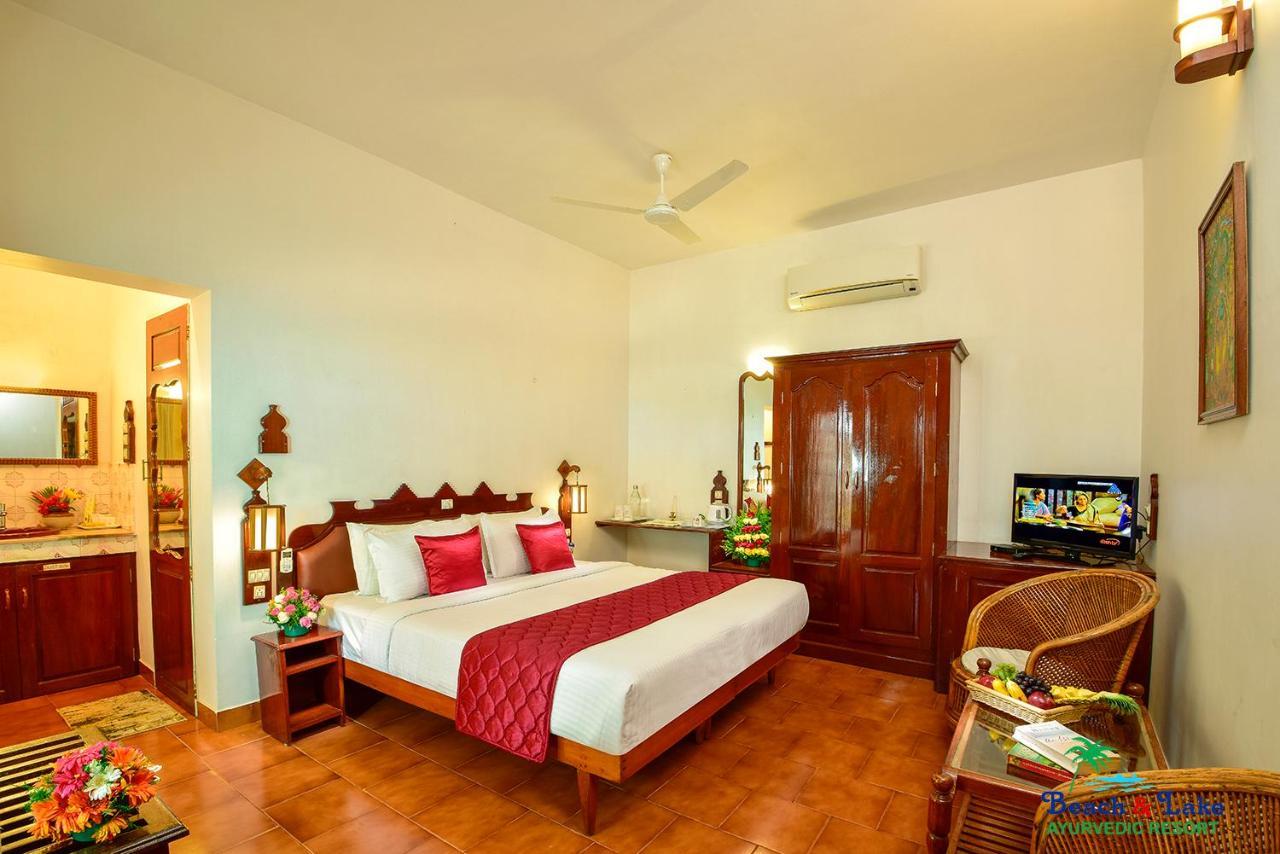 Beach And Lake Ayurvedic Resort, Kovalam Exterior foto